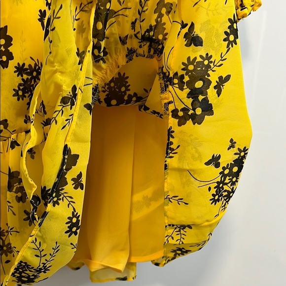 MICHAEL KORS NWOT Floral V Neck Yellow Ruffle Lined Dress, Size M - Picture 14 of 14